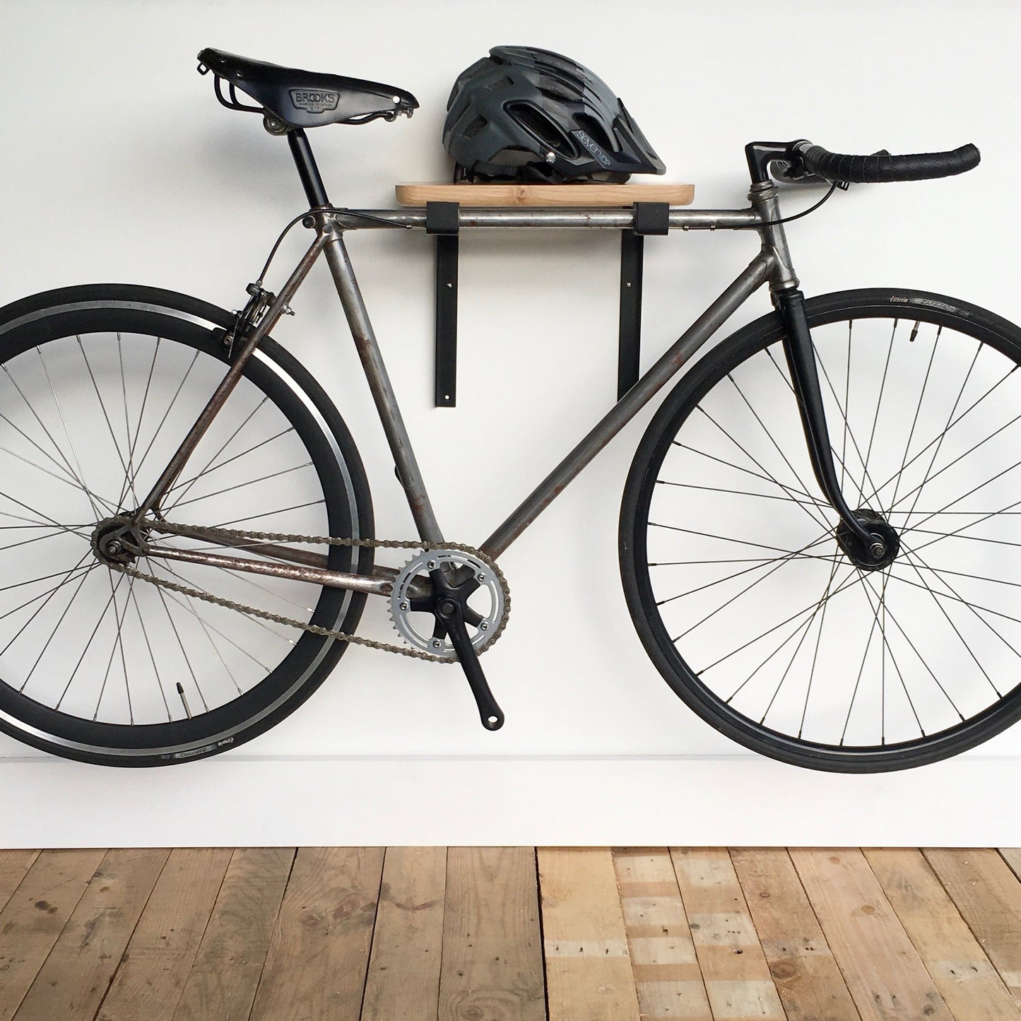 cycle wall hanger | grey minimalist + oak shelf